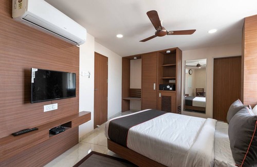 Rajkot Hotel | Collection O Hotel Simran Raghuveer Para