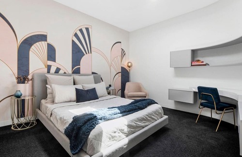 Broadbeach Waters Villa | Waterfront Home with Ultimate Privacy