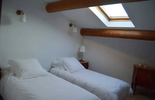 Courthezon Apartment | Homerez - Beautiful apartement for 4 ppl. with terrace at Courthézon