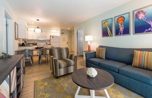 Mission Valley Resort | Family Friendly Mission Valley two-bedroom suite with full kitchen