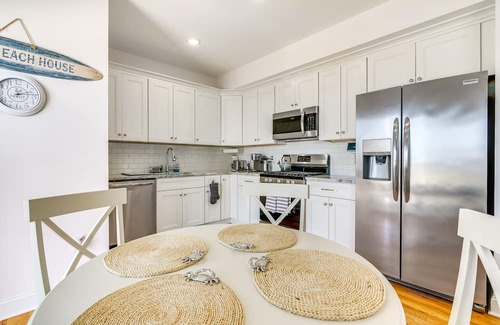 Seaside Heights Condo | Seaside Heights Condo w/ Balcony & Beach Access!
