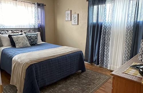 Lamar House | Relax and Unwind at the Highland House