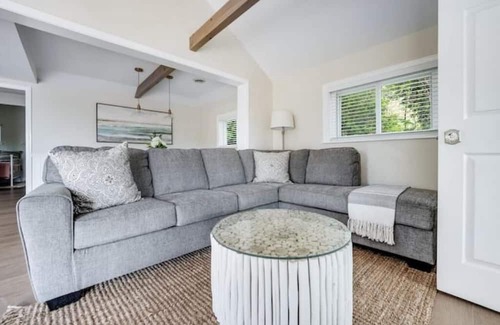 Westbrook Center Cottage | 3BR Private Cottage w/ Pool in Old Saybrook