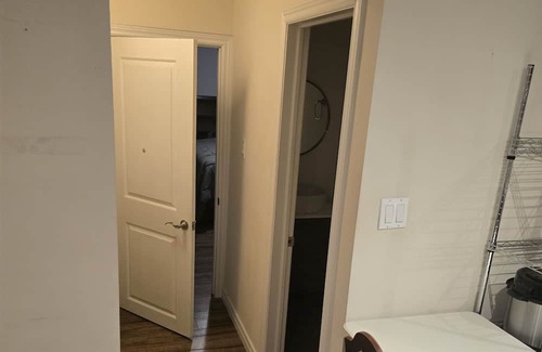 York Regional Municipality Apartment | King Size Bed , Minutes away from everything!