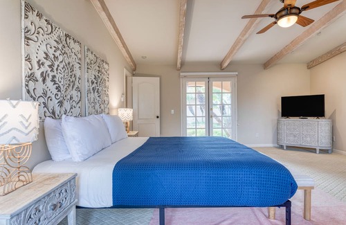Temecula House | Hacienda Mimar by AvantStay | Pool, Hot Tub, Views | 15 Min to Temecula