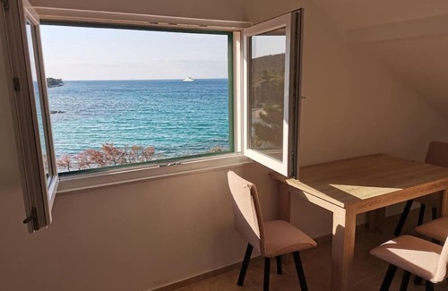 Susica Apartment | Apartment Igi - in the beach camp: A2 Porat(6) - Susica, Island Ugljan, Croatia