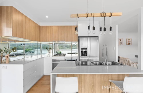 Central Coast Council House | Discover Your Riverside Retreat: Modern Comforts, Private Jetty, & Scenic Views!