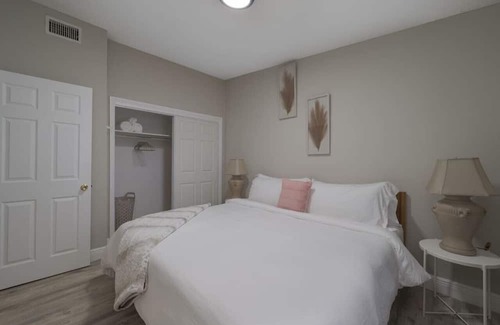 Azalea Park House | Cozy 2 bedroom home in Orlando