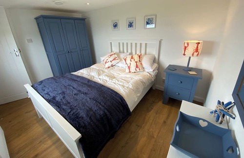 Bouvet Island House | Newly refurbished two bed chalet with spectacular sea views over Whitsand Bay.