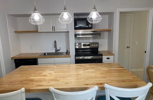 Rock Ridge Apartment | Spacious 2BR/2BA 5 min to beach with yard and garage