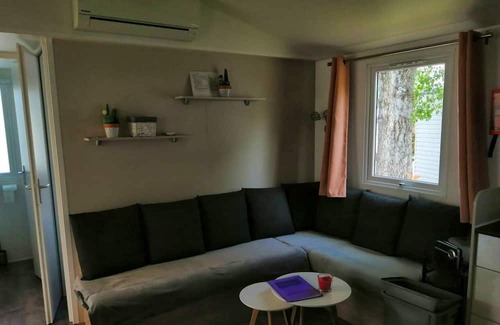 Condrieu House | Homerez - Beautiful bungalow for 5 ppl. with shared pool and terrace at Condrieu