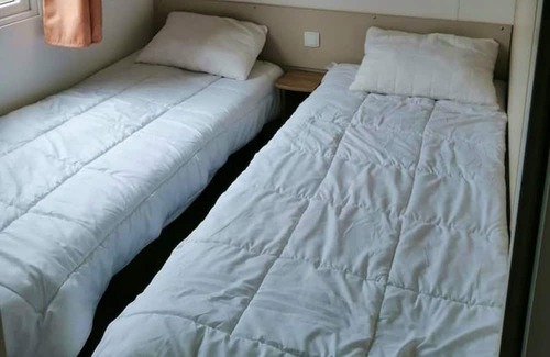 Condrieu House | Homerez - Beautiful bungalow for 5 ppl. with shared pool and terrace at Condrieu