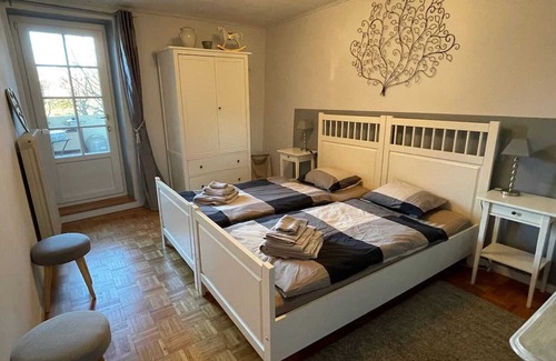 Chavornay House | Homerez - Spacious house for 5 ppl. with terrace at Chavornay