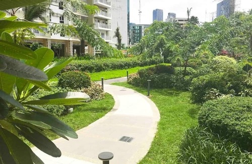 Guadalupe Nuevo Condo | Cozy unit near Rockwell, Poblacion, BGC and Makati Central Business District