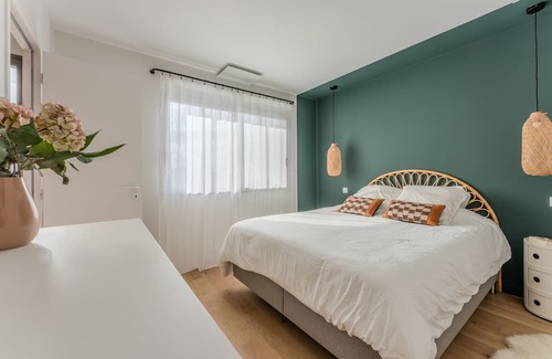 Eysines House | Maison de Ville Avec Piscine, Eysines