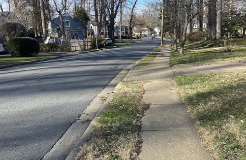 Falls Church House | Easy Metro to DC from this SFH inside the Beltway in Falls Church City, VA