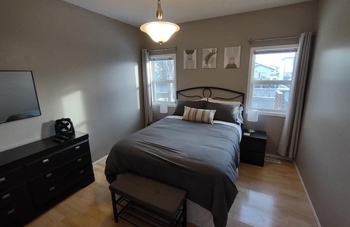 Grande Prairie House | Peaceful Home Away From Home- Clean, Fully-Stocked & Pet Friendly