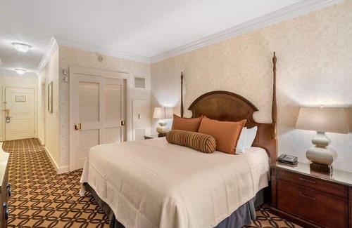 Financial District House | Suite + Connecting Room at a 4.5⭐️ Hotel