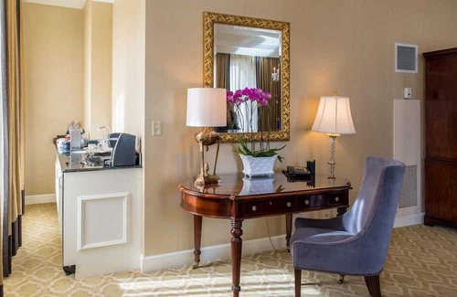 Financial District House | Two Full Room at a 4.5⭐️ Hotel