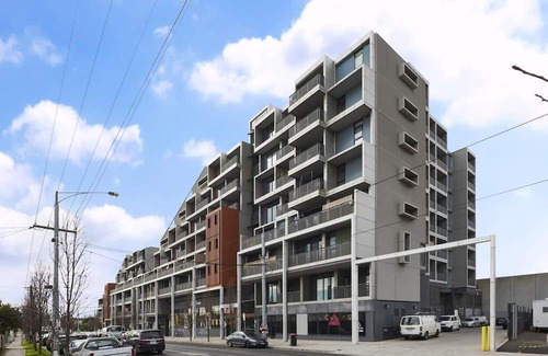 Coburg Apartment | Chic Coburg Haven: Modern 1-Bed Apartment