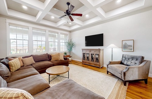 Queen Creek House | Beautiful home with amazing pool, pool spa, large yard, washer/dryer, & AC