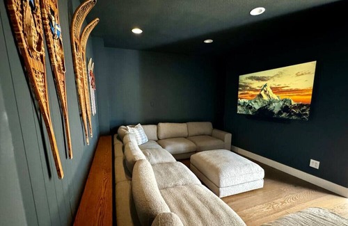 Dorset House | Private*Views*Mt. Equinox*Skiing*Horse Show