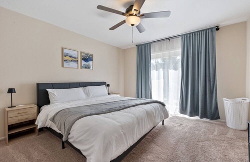Fairwood House | 20 Minutes to Downtown Phoenix - 3b/2ba with Pool