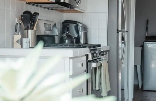 Campanil House | Hendry's Beach Hilltop Hideaway