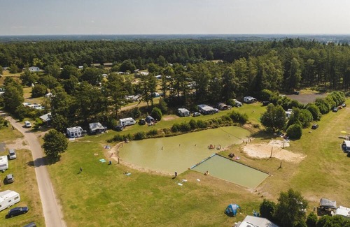 Wilsum RV Rental | Een Fijne Kampeerplaats met 16 Ampère Stroom en Eigen Wateraansluiting