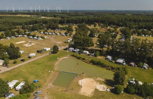 Wilsum RV Rental | Een Fijne Kampeerplaats met 16 Ampère Stroom en Eigen Wateraansluiting