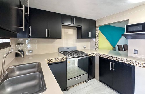 Nueva Esperanza House | Town Gem Getaway 3 Bed House with Pool