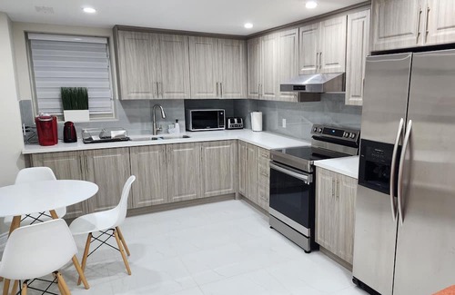 Meadowvale Village Apartment | Luxurious & spacious private apartment w/ all amenities