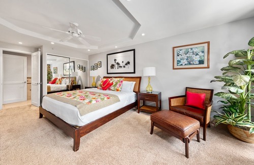 Kaanapali Condo | ALII 255 $400 April Special New Listing Remodeled OceanFront 2BD Steps to Beach