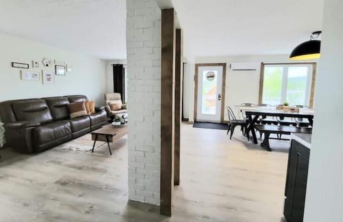 St-Ferdinand Ski Chalet | Nouveau Chalet Vue sur le Lac et Spa