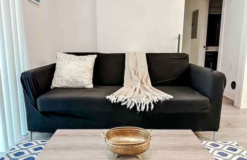 Downtown Springfield Apartment | Sleepover: Intimate 1BD/1BA Downtown Springfield