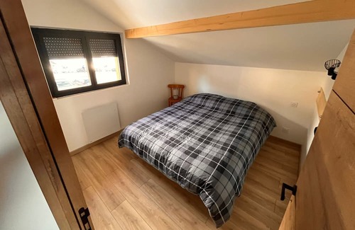 Les Deserts Ski Chalet | Vrbo Property