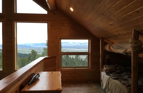 Granite County Cabin | Experience solitude in sunsets on 25 acres with stunning view.nFishing too!nnn