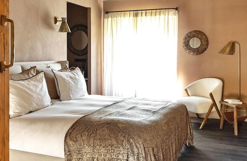 Maussane-les-Alpilles House | Experience the height of luxury in this air-conditioned vacation villa for up to 12 guests, nestled