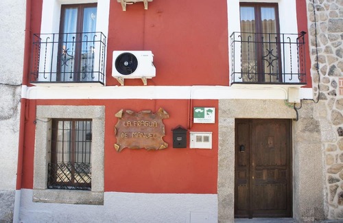 Pelahustan House | Holiday house Pelahustan for 2 - 12 persons with 6 bedrooms - Holiday house