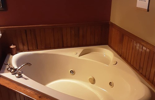 Rehrersburg House | Secluded stay on the mountain side, minutes from the Appalachian trail