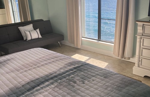 Bolongo Bay Condo | Unbeatable views, central location, tranquil, peaceful, clean condo