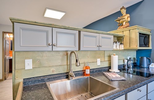 Crestone Apartment | Central Crestone Studio, 2 Mi to Hiking Trails!