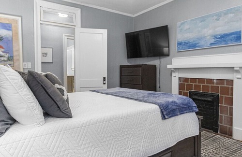 Olde Town Augusta House | Charming 6 BR Duplex in Augusta - Steps from Downtown, Restaurants, and Hospitals