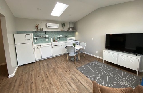 Olde Town Arvada Cottage | Bright and Updated Olde Town Arvada Carriage House 1B/1B