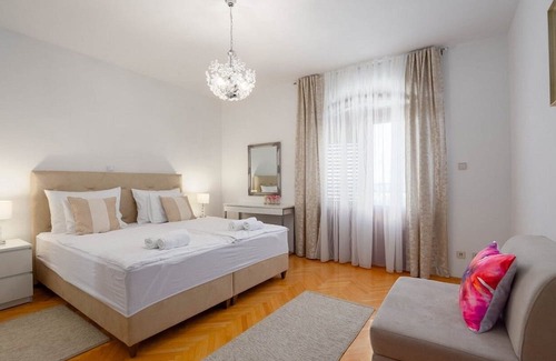 Kamen Apartment | Three bedroom apartment with terrace and sea view Stobreč, Split (A-21990-a)
