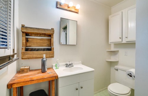 Shreveport House | Pet-Friendly Louisiana Abode Near Fishing & Hiking