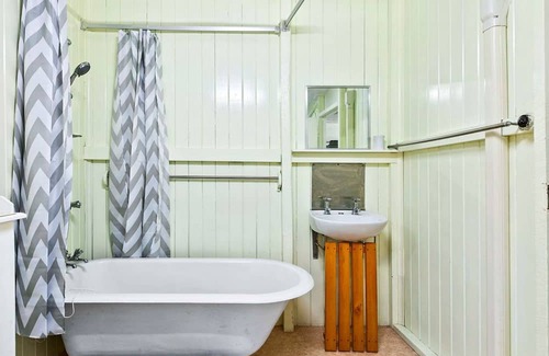 Toogoom House | Seaside Simplicity . A Serene Coastal Experience