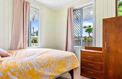 Toogoom House | Seaside Simplicity . A Serene Coastal Experience