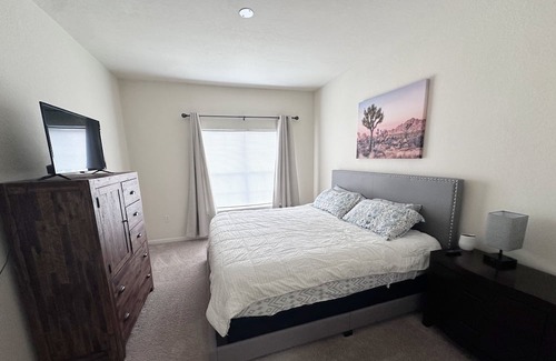 Lake Mary Apartment | Spacious Apt in Sanford, FL, High Ceilings, Washer/Dryer w/ Patio, Pool Access