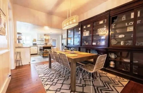 De Funiak Springs House | Minutes from historic downtown and Lake Defuniak! Pet friendly 🐶